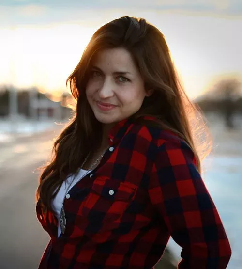 Prude Lessons On Love Sex And Writing From Memoirist Emily Southwood Bang Town