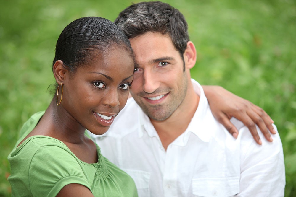 Black couple uses white girl fan pic