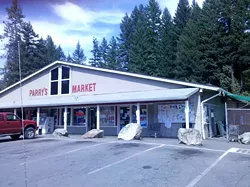 PHOTO BY RACHEL AND CHUCK LENT - Parry's Market