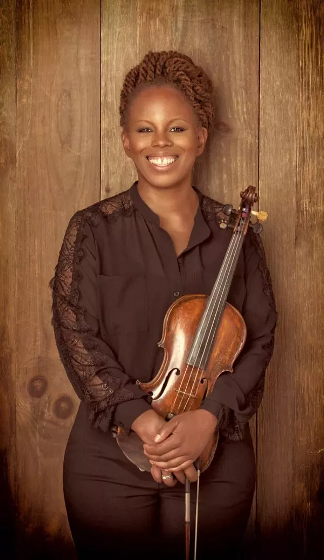 Jazz Violinist Regina Carter Explores Traditional American Music on Her