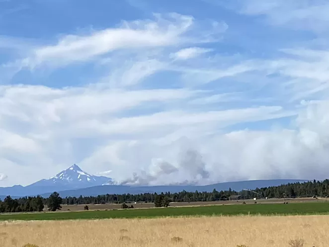 Photo of the Green Ridge Fire with smoke billowing east from Black Butte. - NICOLE VULCAN