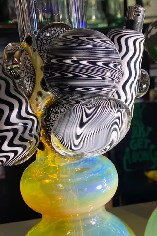 Lighter and Bud Holder Bong. - RICH JOHNSON
