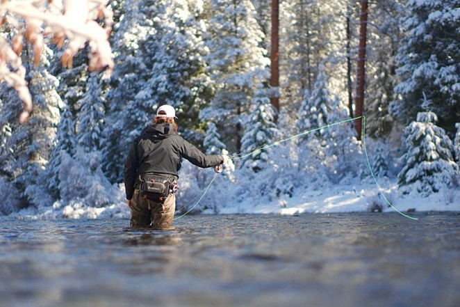 @oregononthefly and @the_nomadic_fly Winter trout fishing at its best: sun on the water and snow on the banks. Tag @sourceweekly and show up in Lightmeter! - @OREGONONTHEFLY