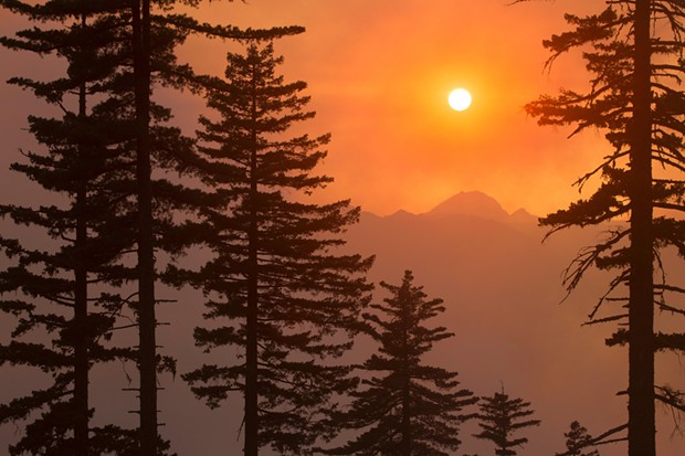 A smoke sunset in the Klamath National Forest. - FLICKR/U.S. FOREST SERVICE