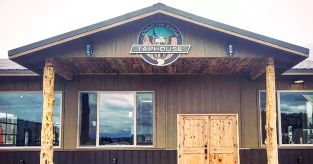 Jefferson County Welcomes First Food Cart Venue Chow Bend