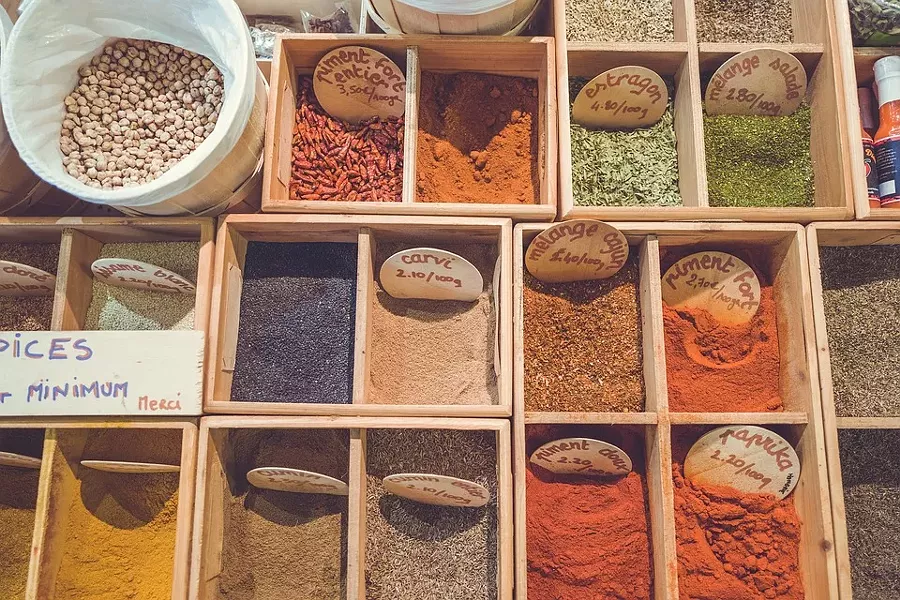 Spices on display. - PIXABAY