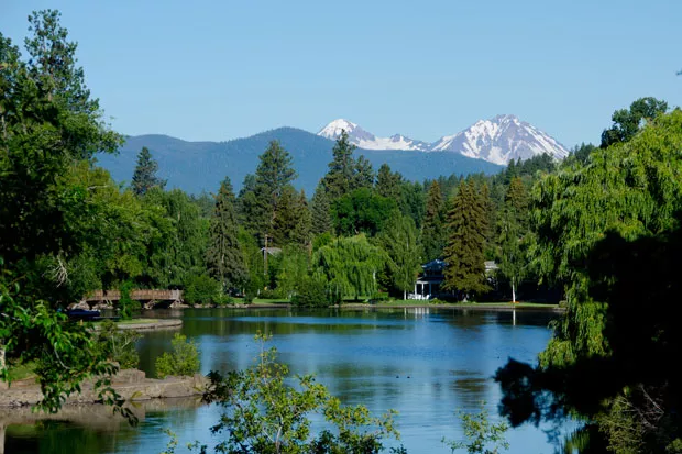 To some, Mirror Pond is the epitome of Bend beauty, but just beneath the surface lurks the evil of silt. - WIKIMEDIA COMMONS