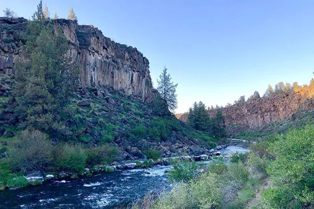 Who's been loving the weather lately?! @ashtoncerny with a nice shot of the Deschutes River.Tag @sourceweekly on Instagram to get featured in Lightmeter. - @ASHTONCERNY