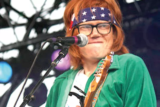 Fun Fact: Dennen says he would love to get into the craft beer scene and open a brewery in the middle of nowhere. Possibly in a desert. - PARKERJH, WIKIMEDIA COMMONS