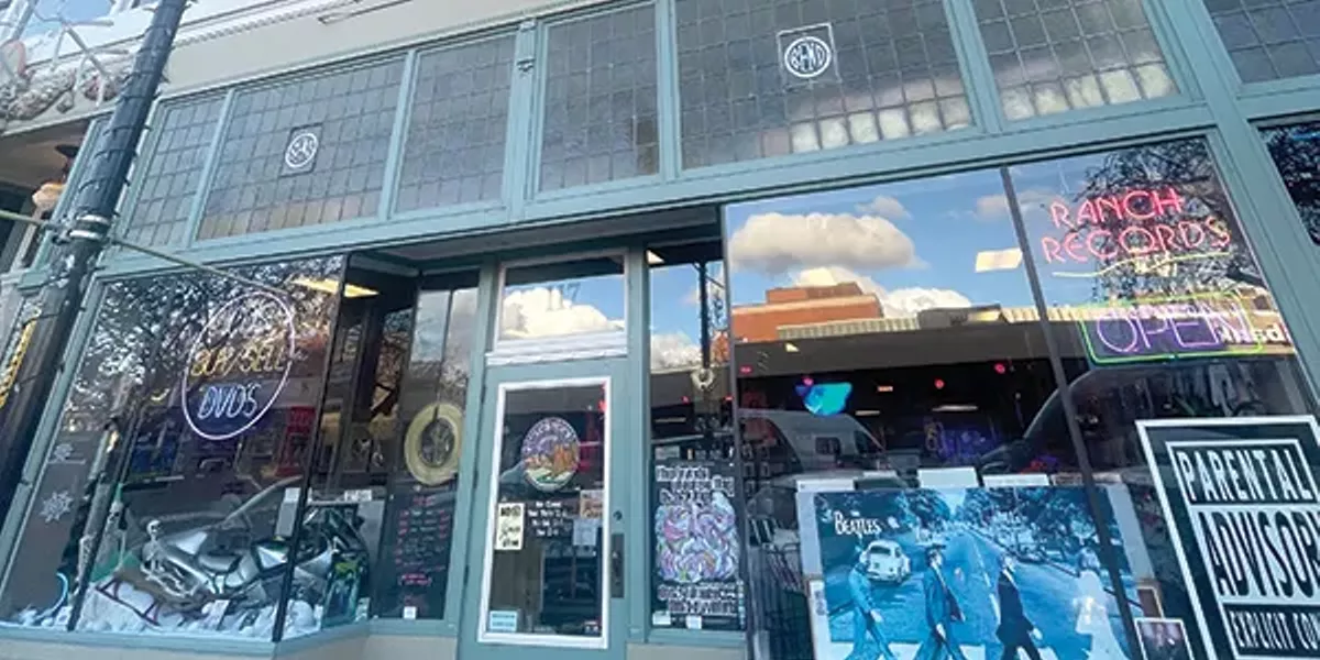 Rockin' Around the Christmas Tree at Smith Rock Records - Vimarsana News