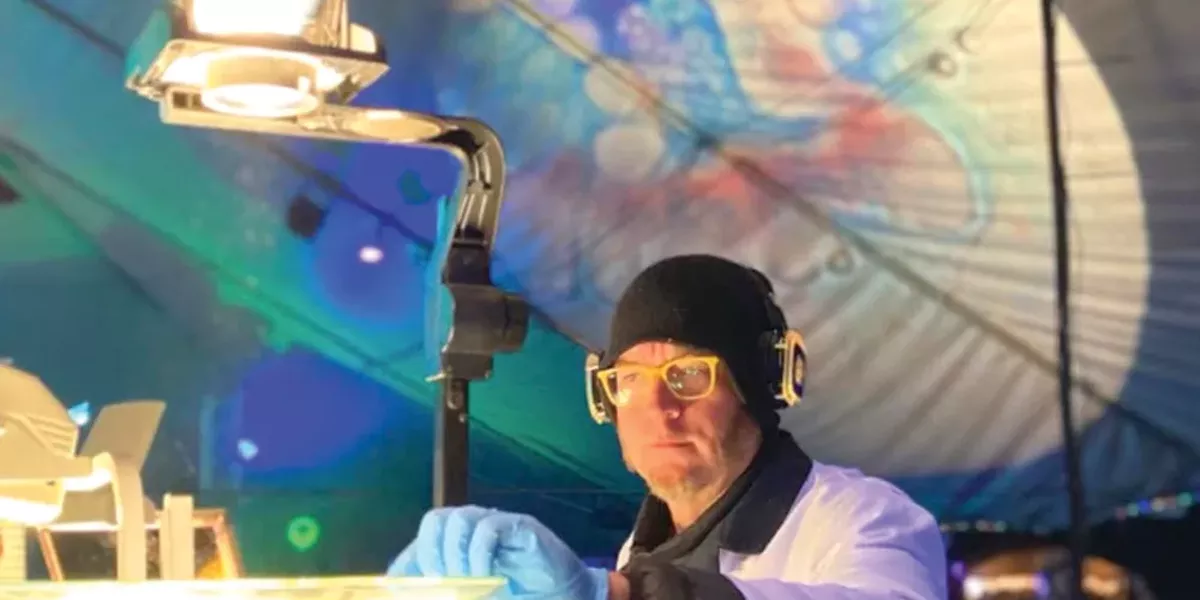 Bend's Liquid Light Guy - Vimarsana News