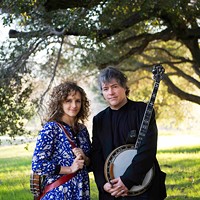 B&eacute;la Fleck and Abigail Washburn: Two banjos and a baby
