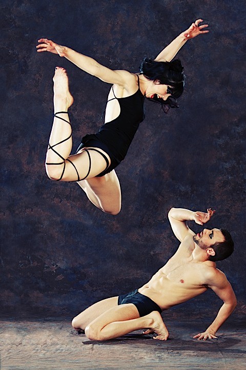 Dancers from Viscera Dance Theatre