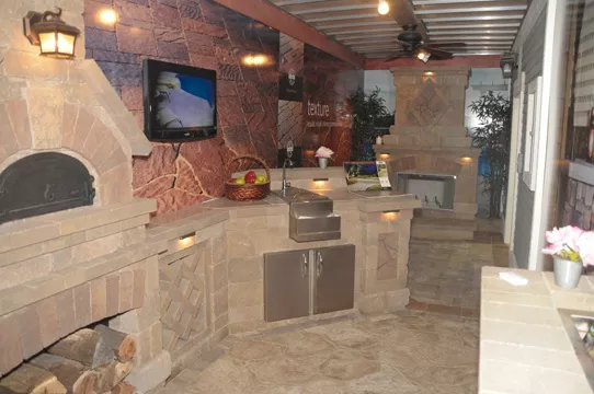 outdoor_pic.jpg