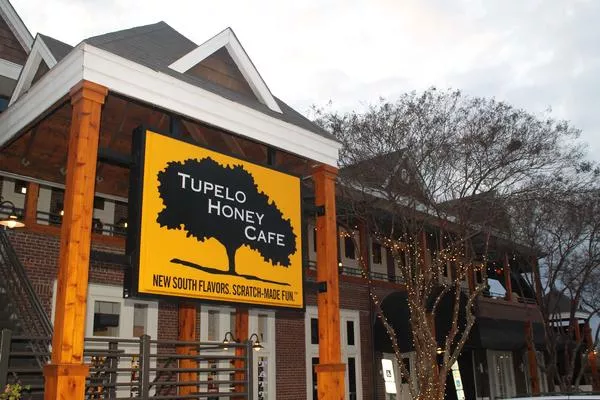 50tupelohoneycafe_600xx4272-2848-0-0.jpg
