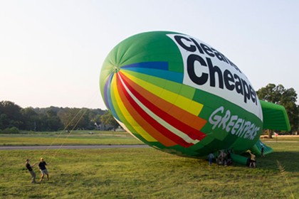 Greenpeace launches 'airship' (8/2/12)