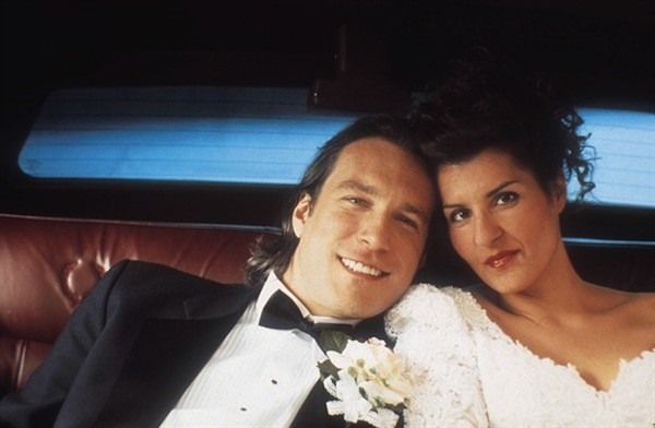 John Corbett and Nia Vardalos in My Big Fat Greek Wedding (Photo: HBO Select)