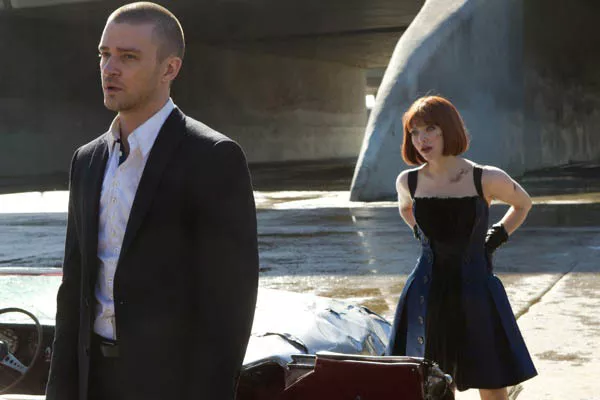 Justin Timberlake and Amanda Seyfried in In Time (Photo: Fox)