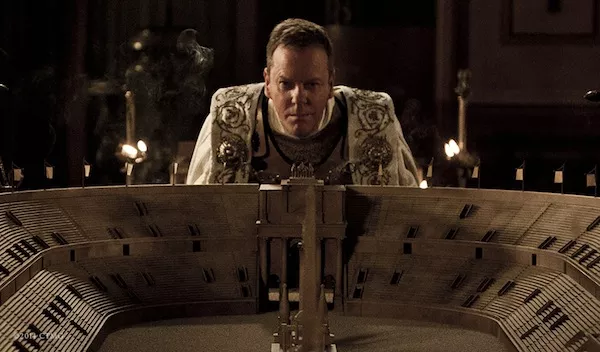 Kiefer Sutherland in Pompeii (Photo: Sony Pictures)