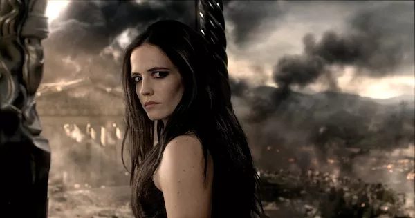 MVP? TRY OVP: Eva Green is the only valuable player in 300: Rise of an Empire. (Photo: Warner Bros.)