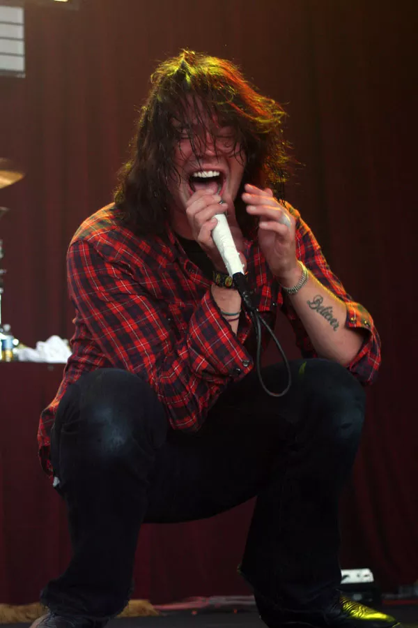 Taking Back Sunday at Verizon Wireless Amphitheatre in 2007. (Photo by Jeff Hahne)