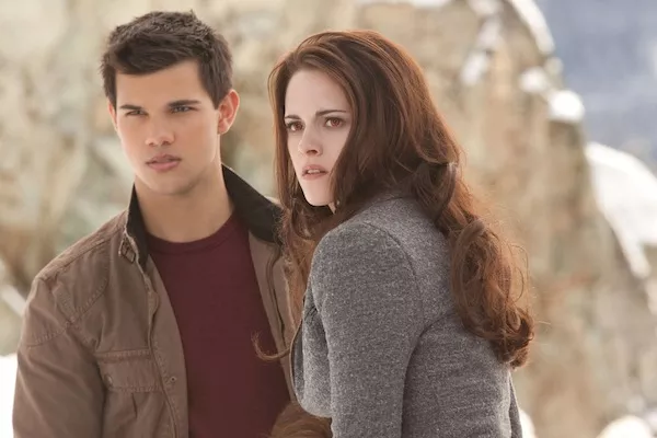 Taylor Lautner and Kristen Stewart in The Twilight Saga: Breaking Dawn - Part 2 (Photo: Summit)