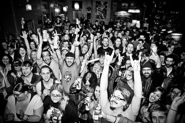 A happy and Snug crowd. (Photo by Justin Driscoll)