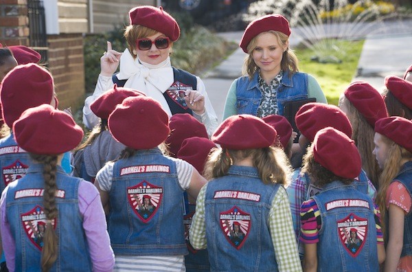 Melissa McCarthy and Kristen Bell in The Boss. (Photo: Universal)
