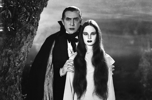 Bela Lugosi and Carol Borland in Mark of the Vampire (Photo: Warner)