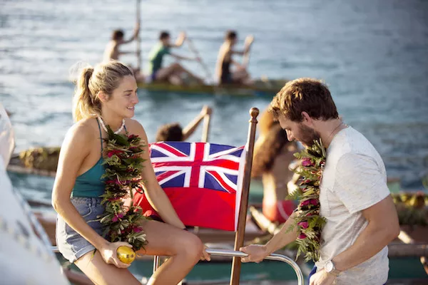 Shailene Woodley and Sam Claflin in Adrift (Photo: Universal)
