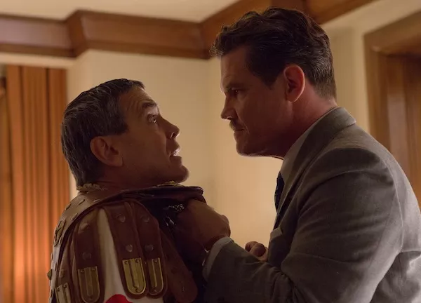 George Clooney and Josh Brolin in Hail, Caesar! (Photo: Universal)