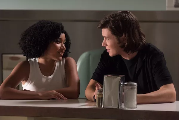 Amandla Stenberg and Nick Robinson in Everything, Everything (Photo: Warner)