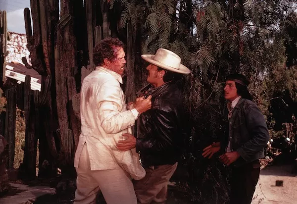 Warren Oates (left) in Bring Me the Head of Alfredo Garcia (Photo: Twilight Time)