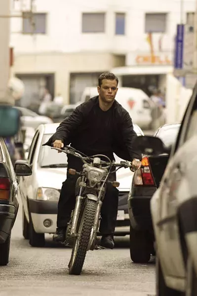 ZOOM TO MANEUVER: Jason Bourne (Matt Damon) takes to the streets in The Bourne Ultimatum. - JASIN BOLAND / UNIVERSAL