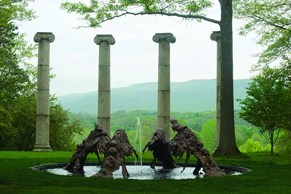 Lynda Benglis, North South East West, cast bronze fountain and steel, 2009. Courtesy the artist; Cheim & Read, New York; and Locks Gallery, Philadelphia. © Lynda Benglis / Licensed by VAGA, New York. - JERRY L. THOMPSON