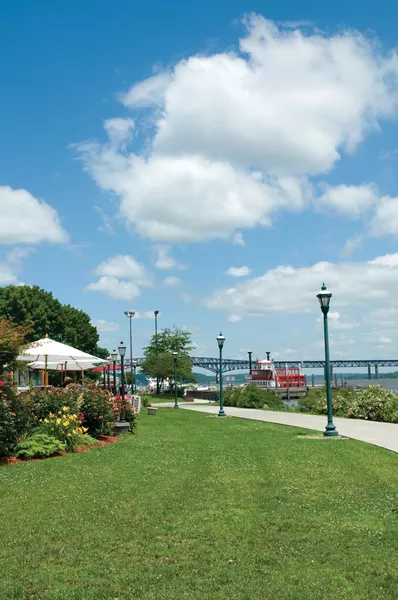 Newburgh’s waterfront walkway with views of the river, Beacon and the Newburgh-Beacon Bridge, adjacent to the restaurants and shops on Front Street.