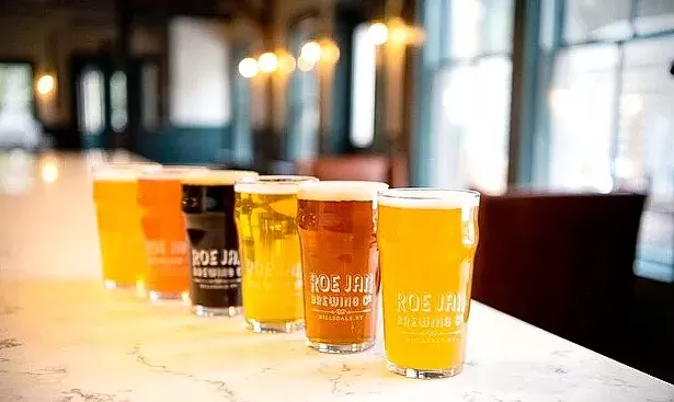 roe_jan_brewing_beer.jpg