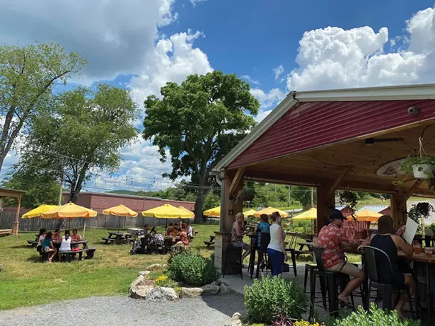 Outdoor seating at Pennings Farm in Warwick - PHOTO: BEA ARNER/WARWICK VALLEY CHAMBER OF COMMERCE