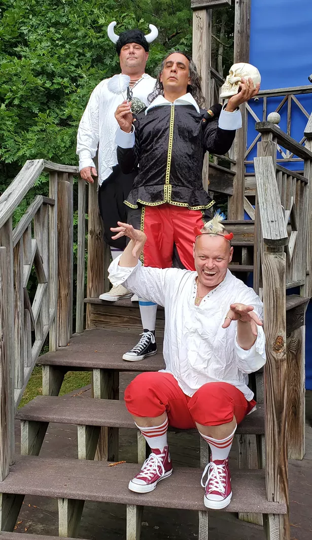 PHOTO COURTESY OF BIRD-ON-A-CLIFF THEATRE COMPANY