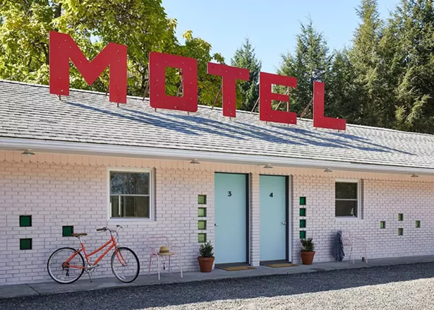 STARLITE MOTEL
