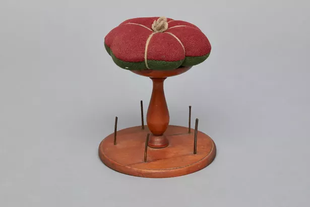 spool holder stand from the Shaker Museum collection
