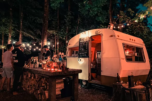 Creek Bar at High Voltage - PHOTO BY GREG SCIBIOR