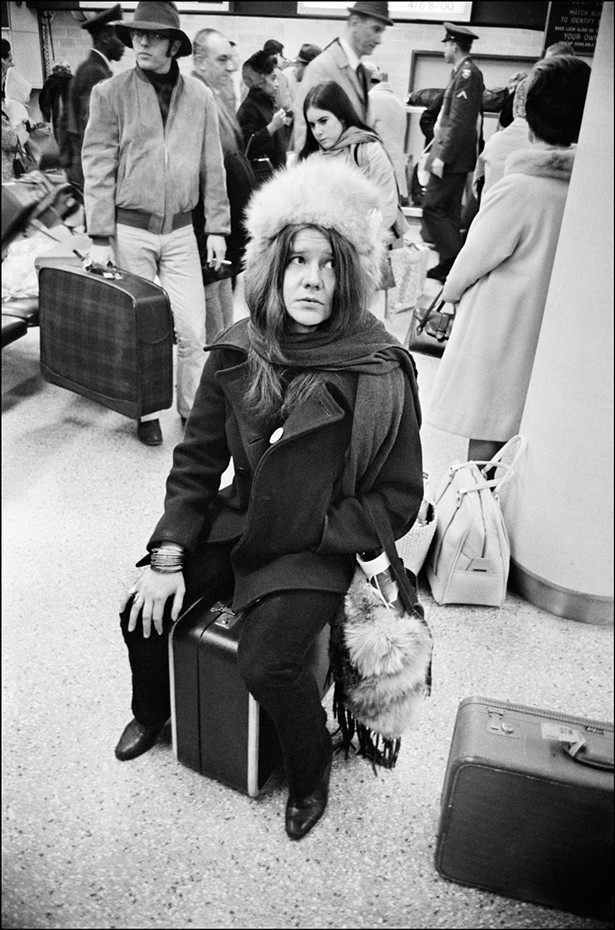 Janis Joplin, Airport, NYC, on the way to a gig in Detroit - ELLIOT LANDY