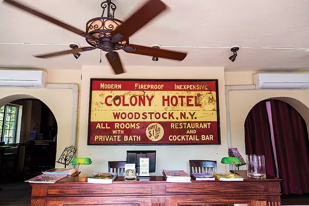 cool_hv_restaurant_settings.jpg