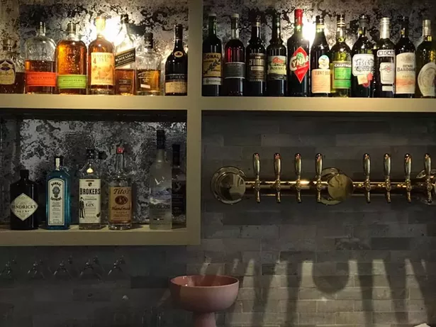 le_perche_bar.jpg