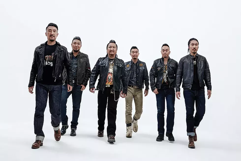 Hanggai.