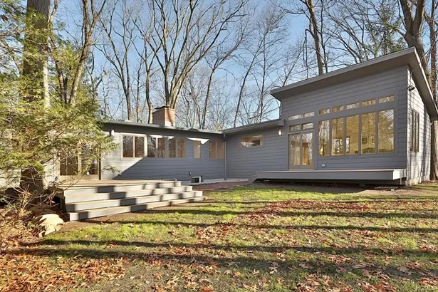 PHOTOS COURTESY OF MID-CENTURY MODERN HUDSON VALLEY
