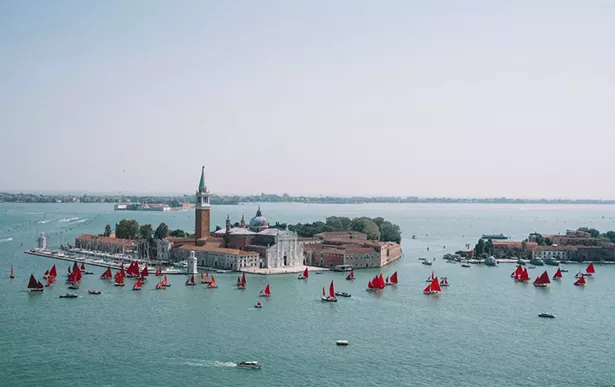 PHOTO: MARCO VALMARANA