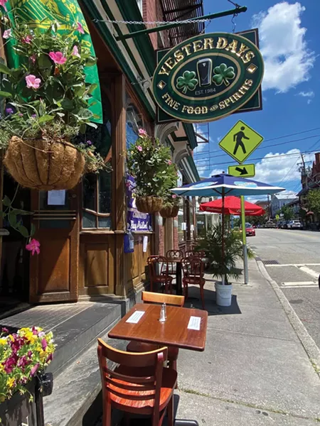 Outdoor seating at Yesterdays in Warwick - PHOTO: BEA ARNER/WARWICK VALLEY CHAMBER OF COMMERCE