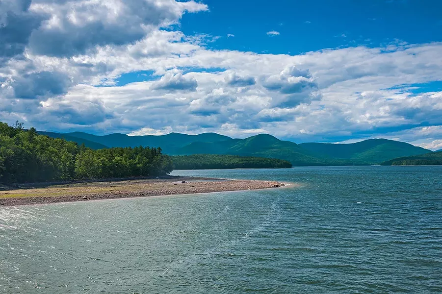 excerpt_ashokan_reservoir_and_burroughs_range_credit-daniel-case.jpg